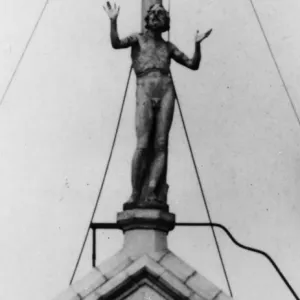 Statue from the main entrance of the Natural History Museum
