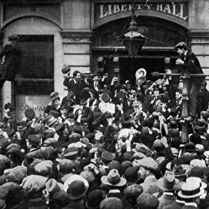 Steps of Liberty Hall, Dublin, tramways strike 1913