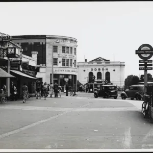 Street Scene 1950S