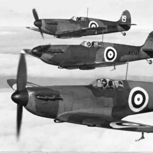 Supermarine Spitfire I trio aloft of 19 Squadron