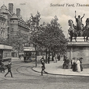 Thames Embankment - Old Scotland Yard and Boudicca Statue