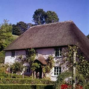 Thatched cottage at Cockington, Devon