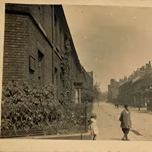 Thomas St (now gone), Cheetham Hill, Manchester, Lancashire, England. Date: 1920s