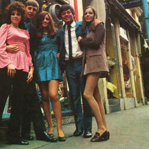 Tony Blackburn with some groovy things, Carnaby Street