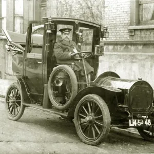 UNIC Vintage Car - Taxi UNIC Vintage Car - Taxi