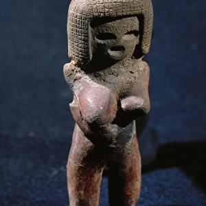 Valdivia culture. Ecuador. 3500 BC-1800 BC. Venus statuette