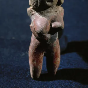 Valdivia culture. Ecuador. 3500 BC-1800 BC. Venus statuette