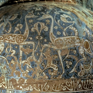 Vase of 14th c. type Alhambra decorated with plant