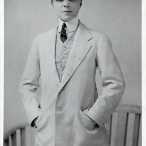 Vesta Tilley music hall male impersonator 1864-1952 Vesta Tilley music hall male impersonator 1864-1952