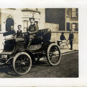 Veteran Car (awaiting identification - possibly a C1903 De D