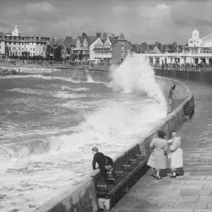 Waves at Porthcawl