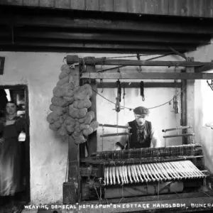 Weaving Donegal Homespun on Cottage Handloom, Buncrana