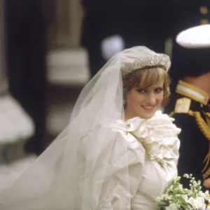 Royal Weddings Photographic Print Collection: Wedding of Charles and Diana