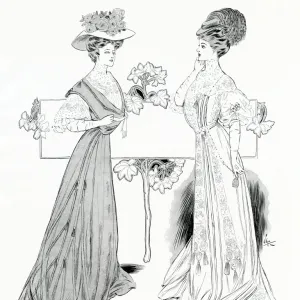 Women wearing Edwardian dresses 1907