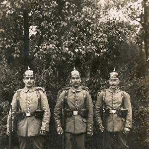 WW1 - Three Smart German Soldiers heading to the front