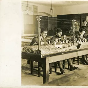 WW2 German Operations Room - Models of British Soldiers
