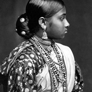 Young woman, Ceylon (Sri Lanka)