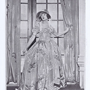 Zoe Palmer in her exotic Victorian gown for the Old Fashione