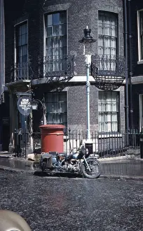 Leased Prints: 10 Adam Street, Adelphi, London, c. 1960. The Royal Aero?