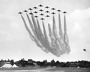 18 Hawker Hunters of 111 Squadron at Farnborough Air Show