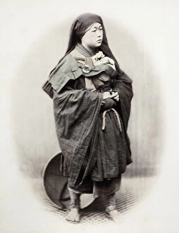 Kimono Gallery: 1860s Japan - portrait of a mendicant nun beggar Felice or Felix Beato