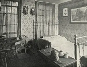 Pram Prints: 1930s Poor housing at Bethnal Green
