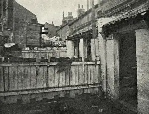 Slum Prints: 1930s slum back yards, Limehouse