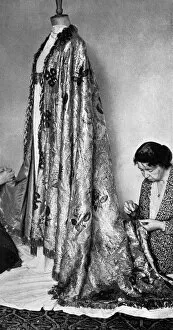 Adorned Gallery: 1937 Coronation - Imperial mantle of cloth of gold