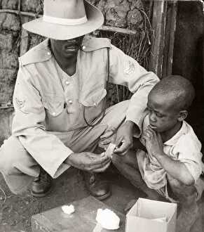 Recruit Gallery: 1940s East Africa - army medical orderly Kenya