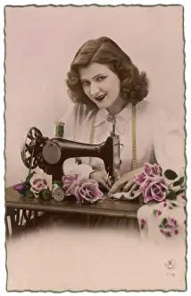 1940S Women Sewing