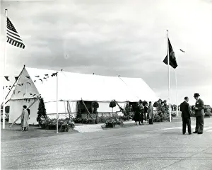 Wisley Prints: The 1957 Royal Aeronautical Society Garden Party at Wisl?
