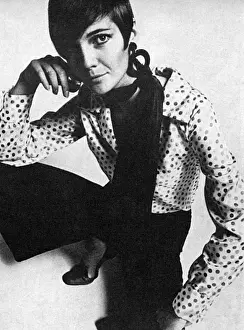 Hoop Prints: 1960s fashion