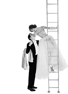 Images Dated 22nd August 2011: 1960s fashion, eloping in Victor Stiebel