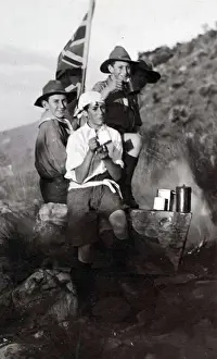 Bellevue Prints: 1st Bellevue Scouts making drinks
