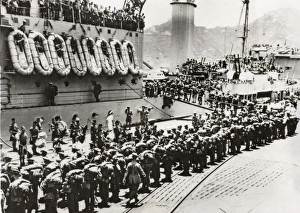 Loose Collection: 1st Btn Argyll & Sutherland Highlanders boarding HMS Ceylon