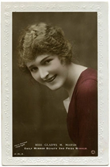 Images Dated 3rd May 2017: 2nd prize beauty contest 1919
