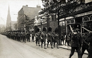 Images Dated 29th January 2016: 2nd Royal Munster Fusiliers on strike duty, Railway Strike