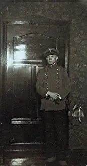 43 snapshots, taken in France, by a German artilleryman