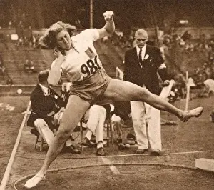 Putting Prints: A. E. Panhorst-Niesink putting-the-shot, 1948 Olympics
