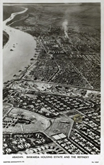 Images Dated 16th September 2011: Abadan, Iran - Bawarda Housing Estate and Refinery
