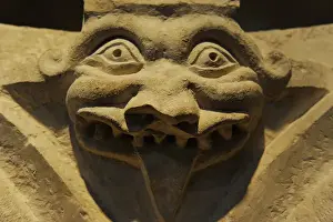 Acanthus capital decorated with the head of a monster