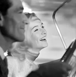 Motorcar Prints: Advertisement for beauty products