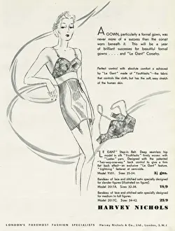Advert for Le Gant corsets