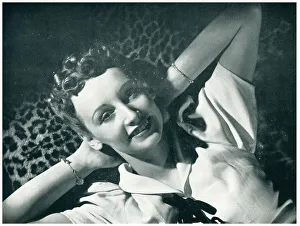 Purposes Prints: Advertisement Photograph, Smiling Woman
