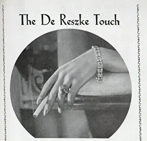 Smaller Prints: Advert for De Reszke Minors, a range of cigarettes smaller than their standard Americans range