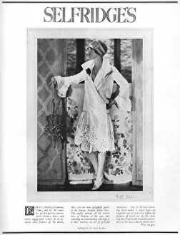 Images Dated 4th March 2016: Advert for Selfridges fashion salons, London, 1926