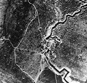 Images Dated 23rd August 2011: Aerial photograph of trenches and mine craters, WW1