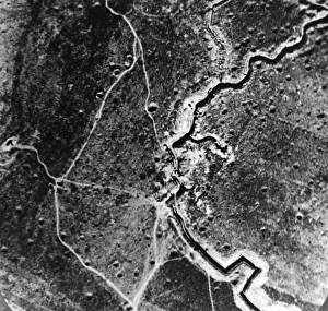 Images Dated 23rd August 2011: Aerial photograph of trenches and mine craters, WW1