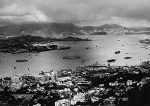 Images Dated 20th November 2018: Aerial view of the harbour area, Hong Kong, China