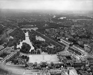 Buckingham Prints: An aerial view of Horse Guards Parade St James Park - Londo